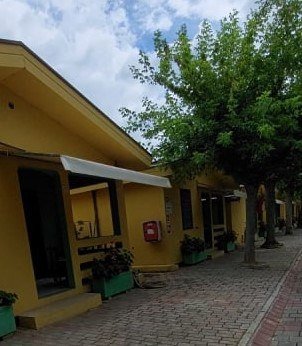 С вещами на выход: В Италии украинских беженцев массово выселяют из отелей — фото 1