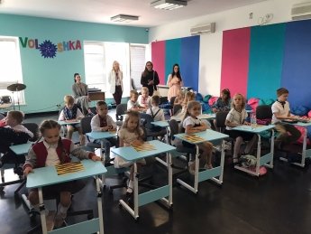 Учні з України вітають українських та польських вчителів з професійним святом — фото 2