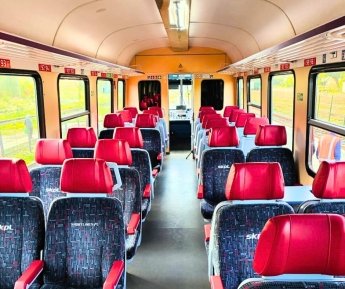 С 15 октября в Варшаву будут ездить новые поезда: УЗ показала, как они выглядят изнутри — фото 1