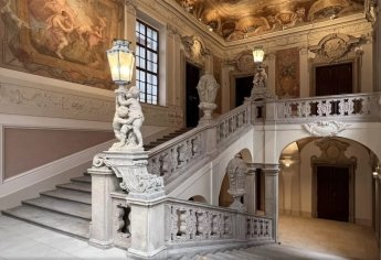 В Празі старовинний палац відкриває двері на один день — фото 1