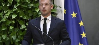 Прем'єр Угорщини Петер Мадяр на брифінгу 3 вересня