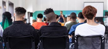 У Берліні закликають скористатися останнім цього року шансом на навчання