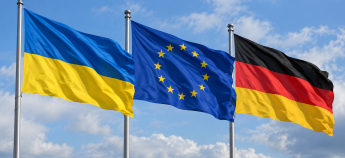 Прапори України, ЄС і Німеччини на вітрі