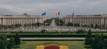 Українським біженцям у Румунії обіцяють курси румунської мови та соцпідтримку