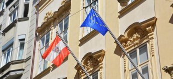 Скільки українців в Австрії мають роботу