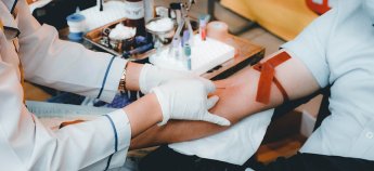 У Кракові можна взяти участь у програмі «Переможемо рак – безплатні аналізи крові»