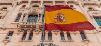 Іспанія визнає незаконним режим диктатора Франко та судові рішення його часів