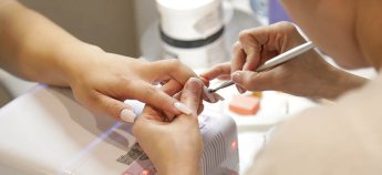 Які бізнеси відкривають українки в Польщі