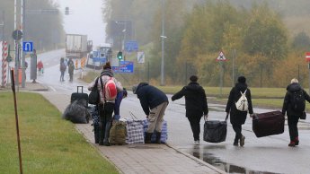 Офіційно: скільки біженців хочуть повернутись в Україну