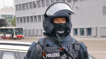 Поліція обшукала Український дім у Гамбурзі в пошуку шахраїв