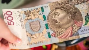 Как будут штрафовать украинцев в Польше, чьи дети не пойдут в школу