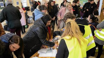 Глава МИД Польши призвал ЕС отменить выплаты украинским беженцам