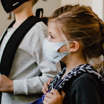 Українці з малозабезпечених родин можуть отримати шкільну стипендію у Польщі