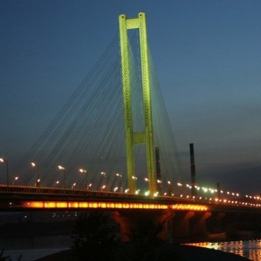 Мост через Днепр в Киеве