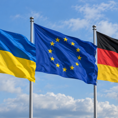 Флаги Украины, ЕС и Германии на ветру