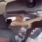 Пасажирка нападає на українця-таксиста