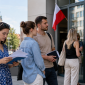 Черга біля муніципалітету Гданська