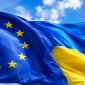 Європейський та український прапори