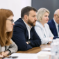 Деніс Улютін на перемовинах з